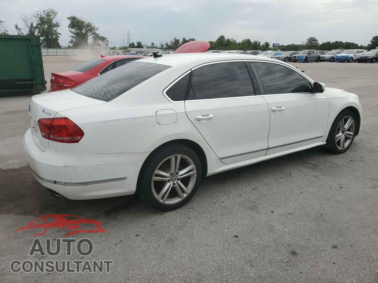 VOLKSWAGEN PASSAT 2013 - 1VWCM7A32DC032193
