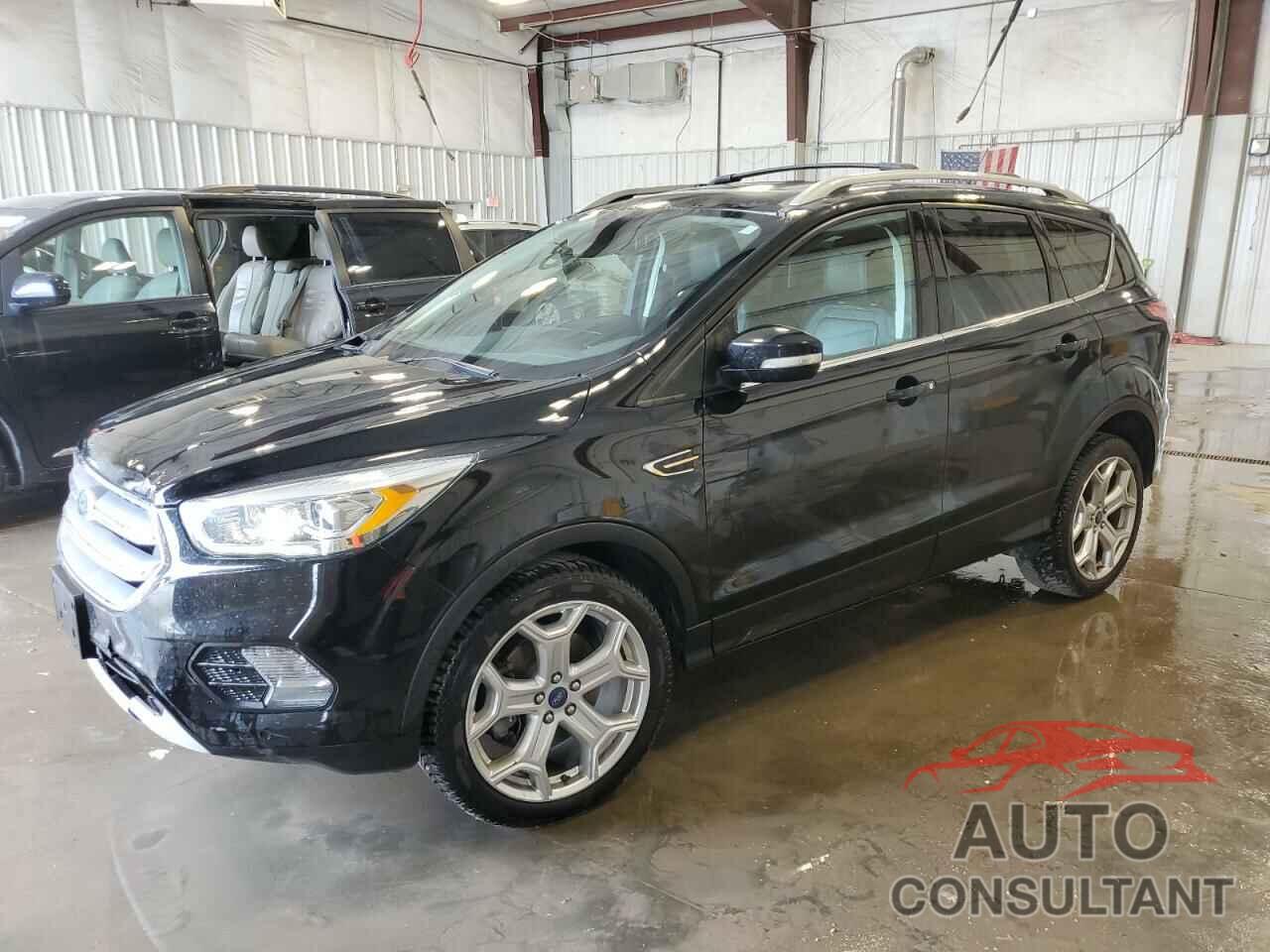 FORD ESCAPE 2017 - 1FMCU9J9XHUB89548