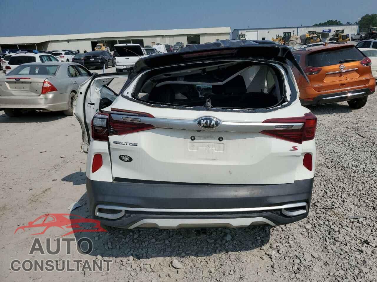 KIA SELTOS 2021 - KNDEU2AA8M7044421