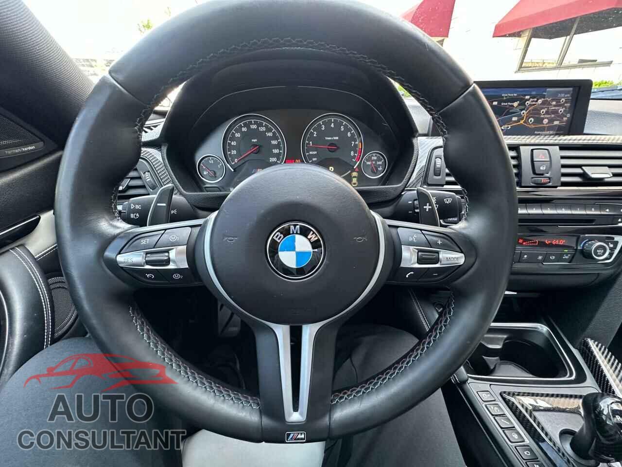 BMW M4 2015 - WBS3R9C58FK332532