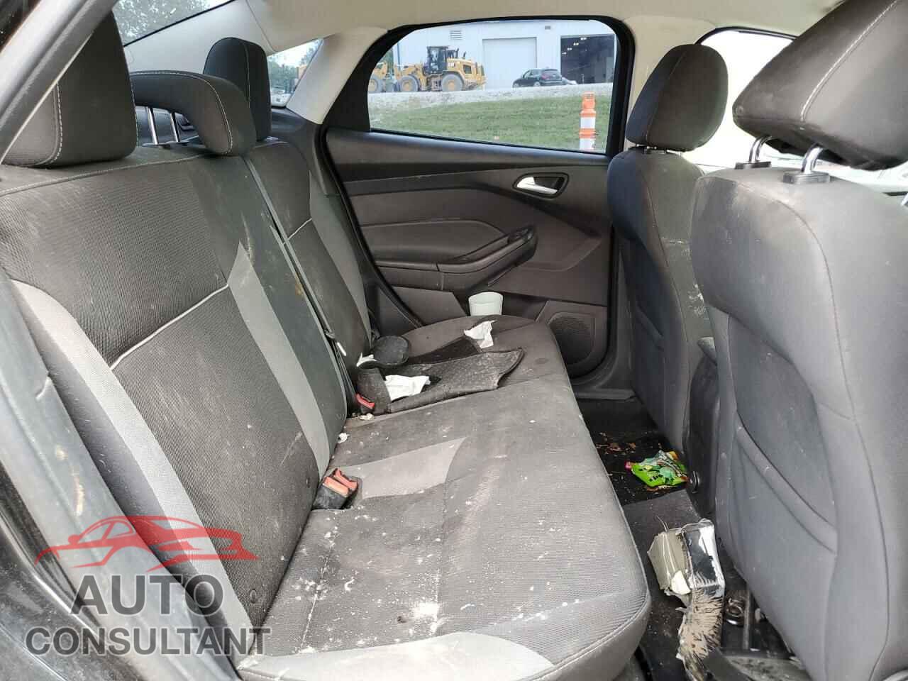 FORD FOCUS 2014 - 1FADP3F22EL436254