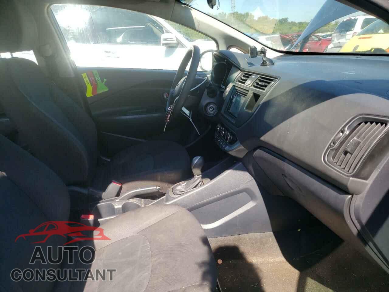 KIA RIO 2016 - KNADM4A30G6643149