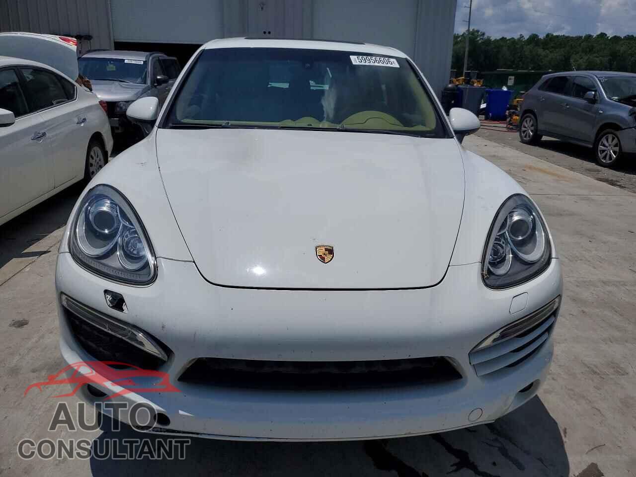 PORSCHE CAYENNE 2012 - WP1AA2A21CLA11619