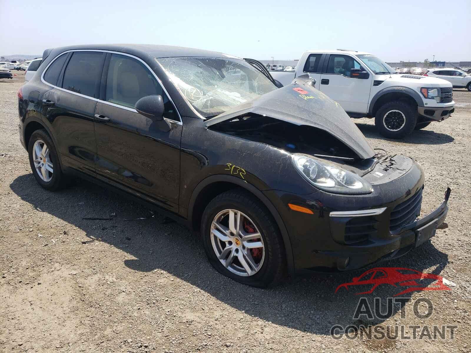 PORSCHE CAYENNE 2016 - WP1AA2A26GKA37208