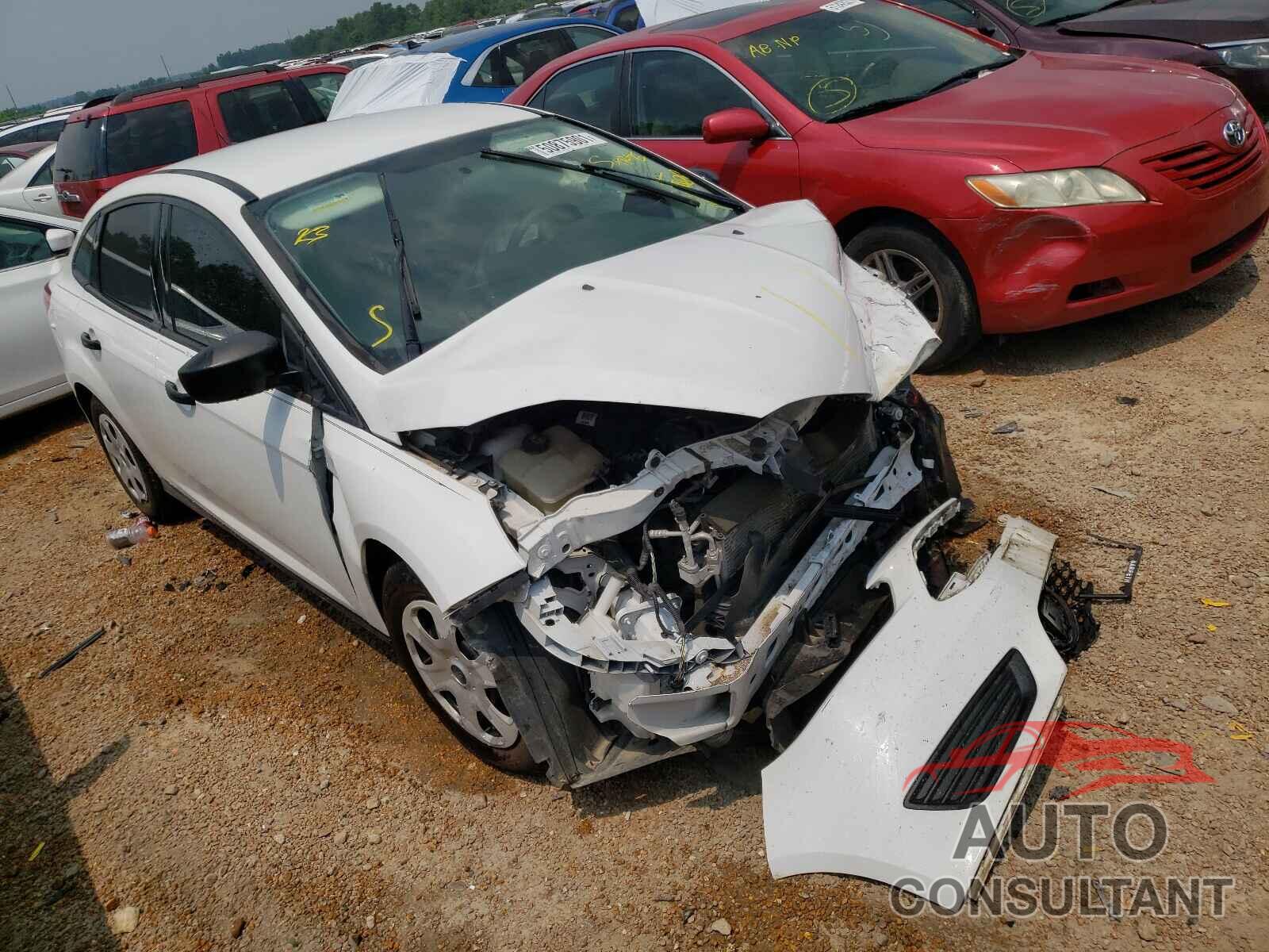 FORD FOCUS 2016 - 1FADP3E23GL212513