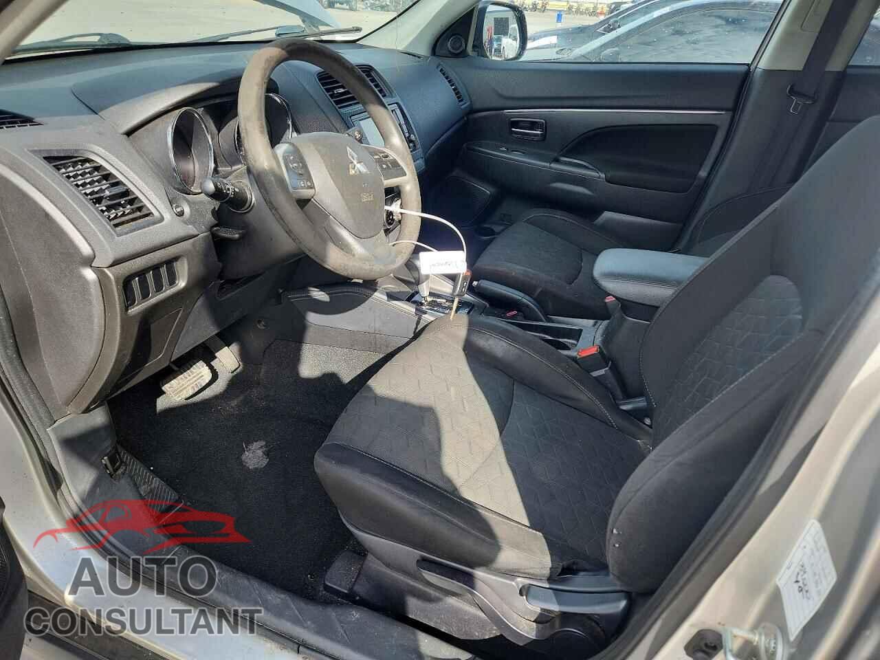 MITSUBISHI OUTLANDER 2020 - JA4AP3AU6LU021574