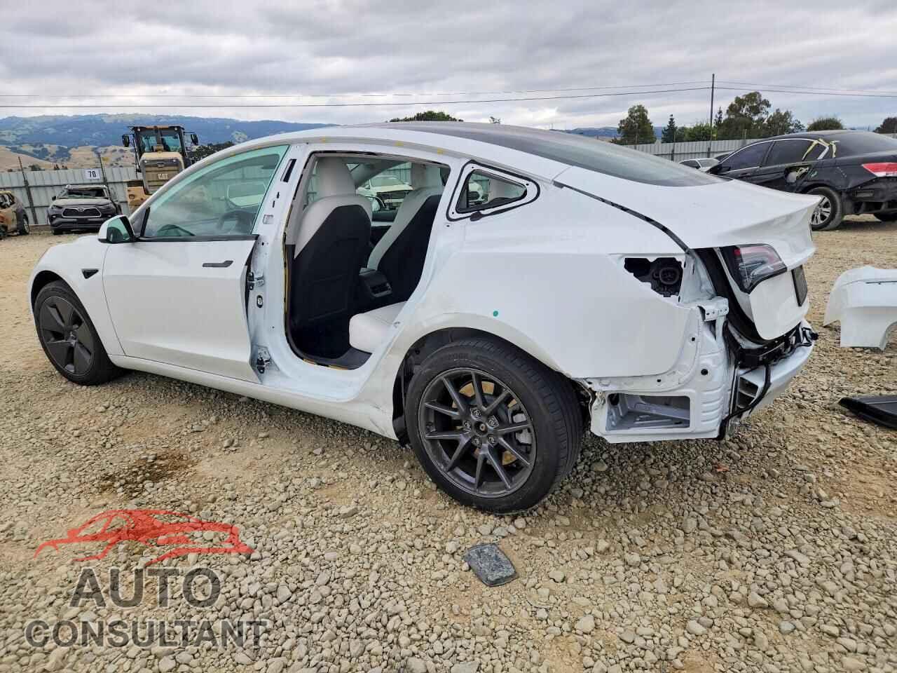 TESLA MODEL 3 2023 - 5YJ3E1EA7PF607255