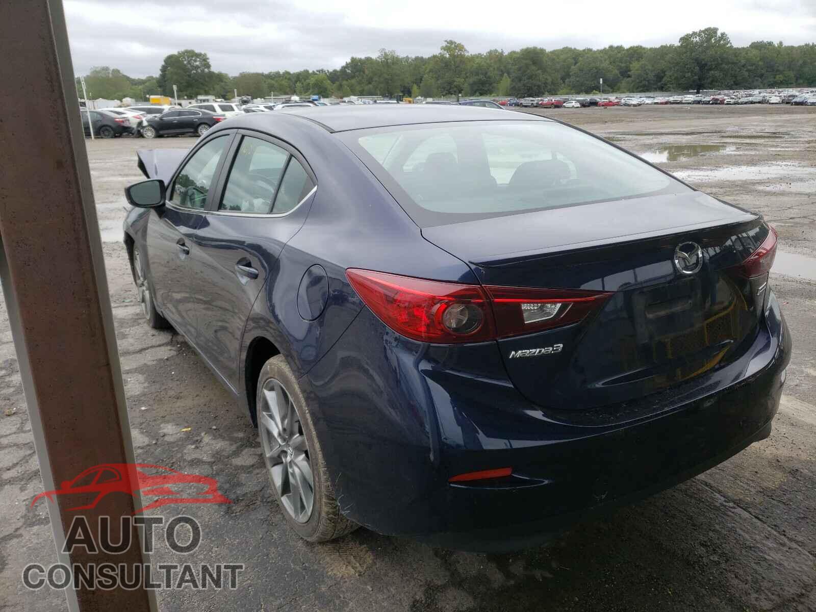 MAZDA 3 2018 - 3MZBN1V37JM245604
