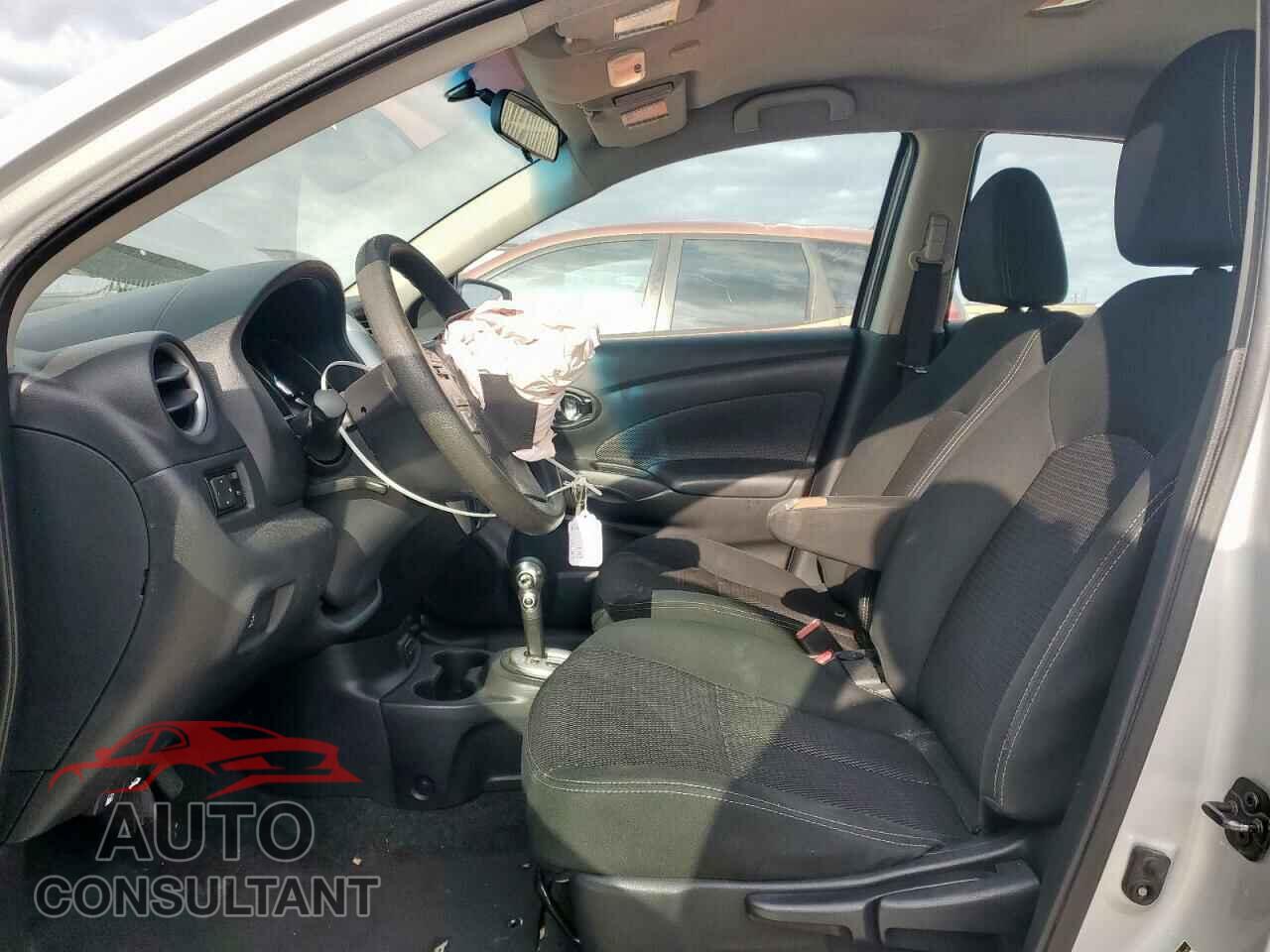 NISSAN VERSA 2017 - 3N1CN7AP3HL858504