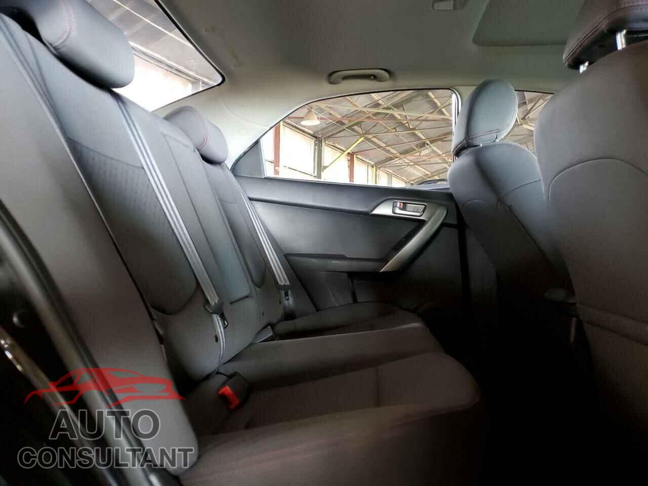 KIA FORTE 2010 - KNAFW4A30A5068230
