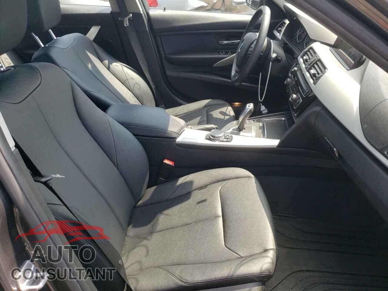 BMW 3 SERIES 2016 - WBA8E5G58GNU20487
