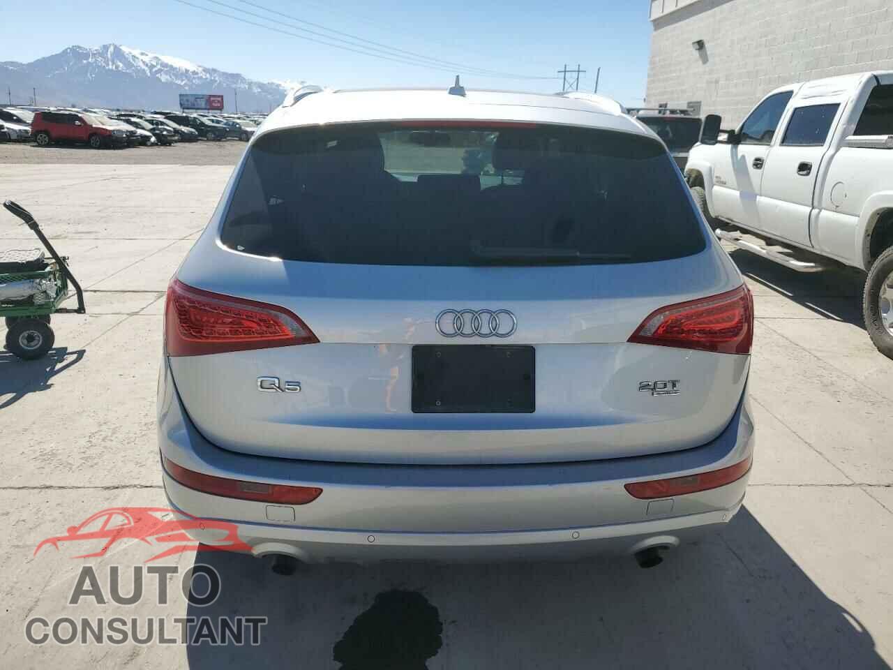 AUDI Q5 2012 - WA1LFAFP2CA112880