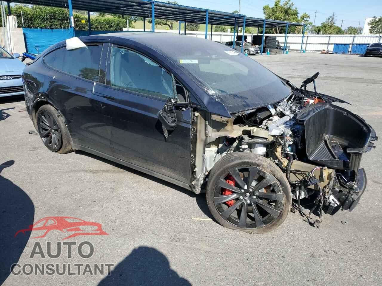 TESLA MODEL X 2023 - 7SAXCBE61PF429287