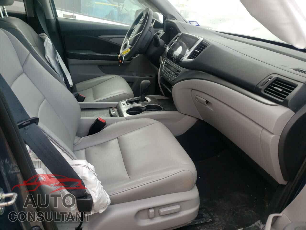 HONDA PILOT 2018 - 5FNYF5H53JB031812