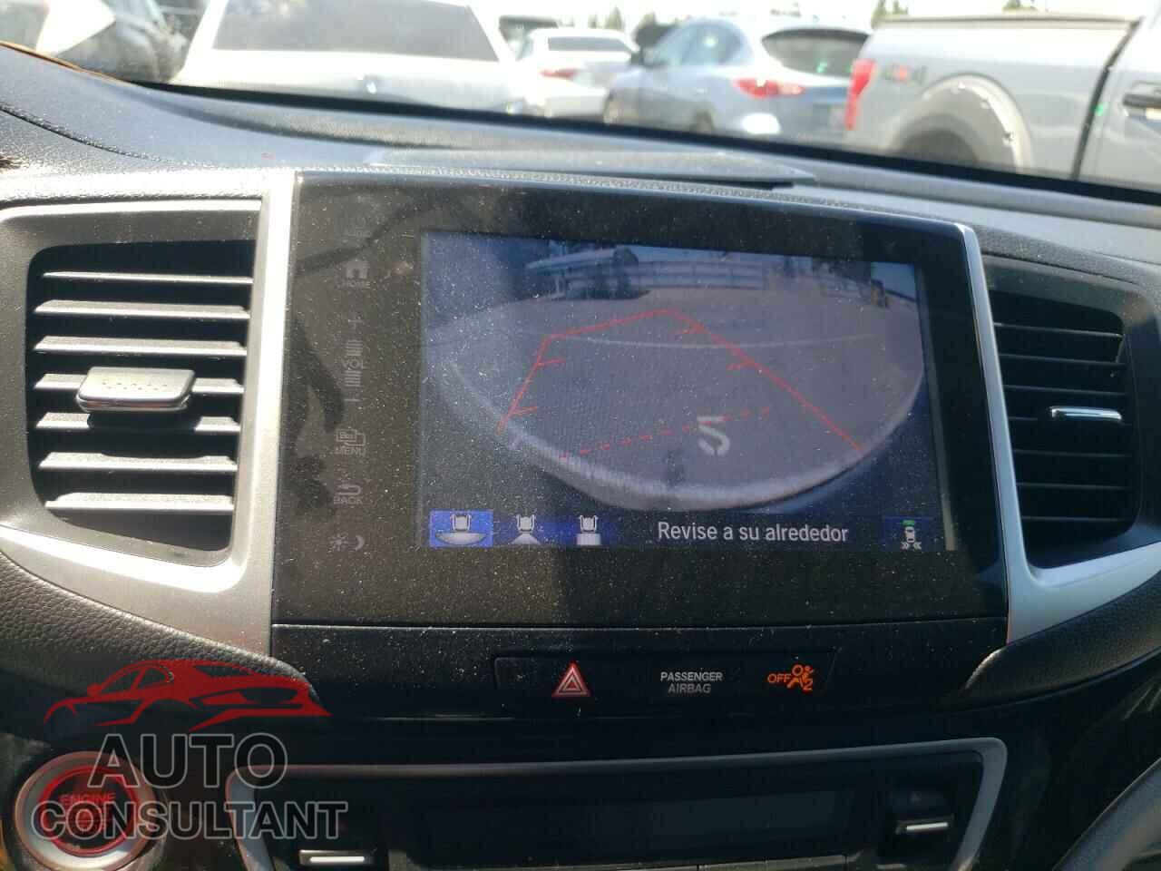 HONDA RIDGELINE 2018 - 5FPYK3F79JB008157