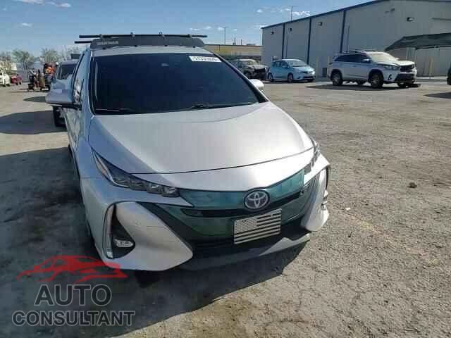 TOYOTA PRIUS 2017 - JTDKARFP7H3009481