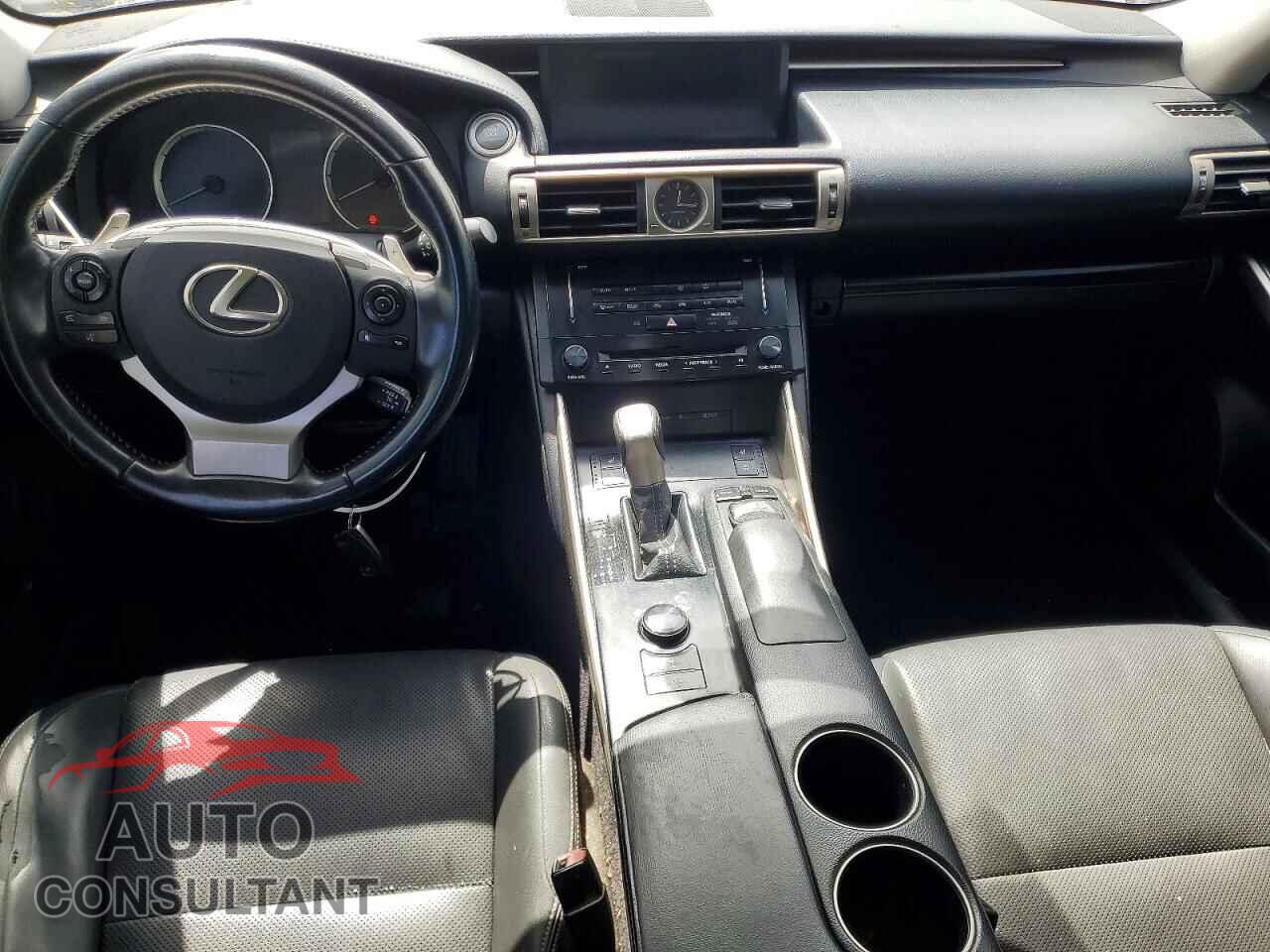 LEXUS IS 2014 - JTHBF1D2XE5033878