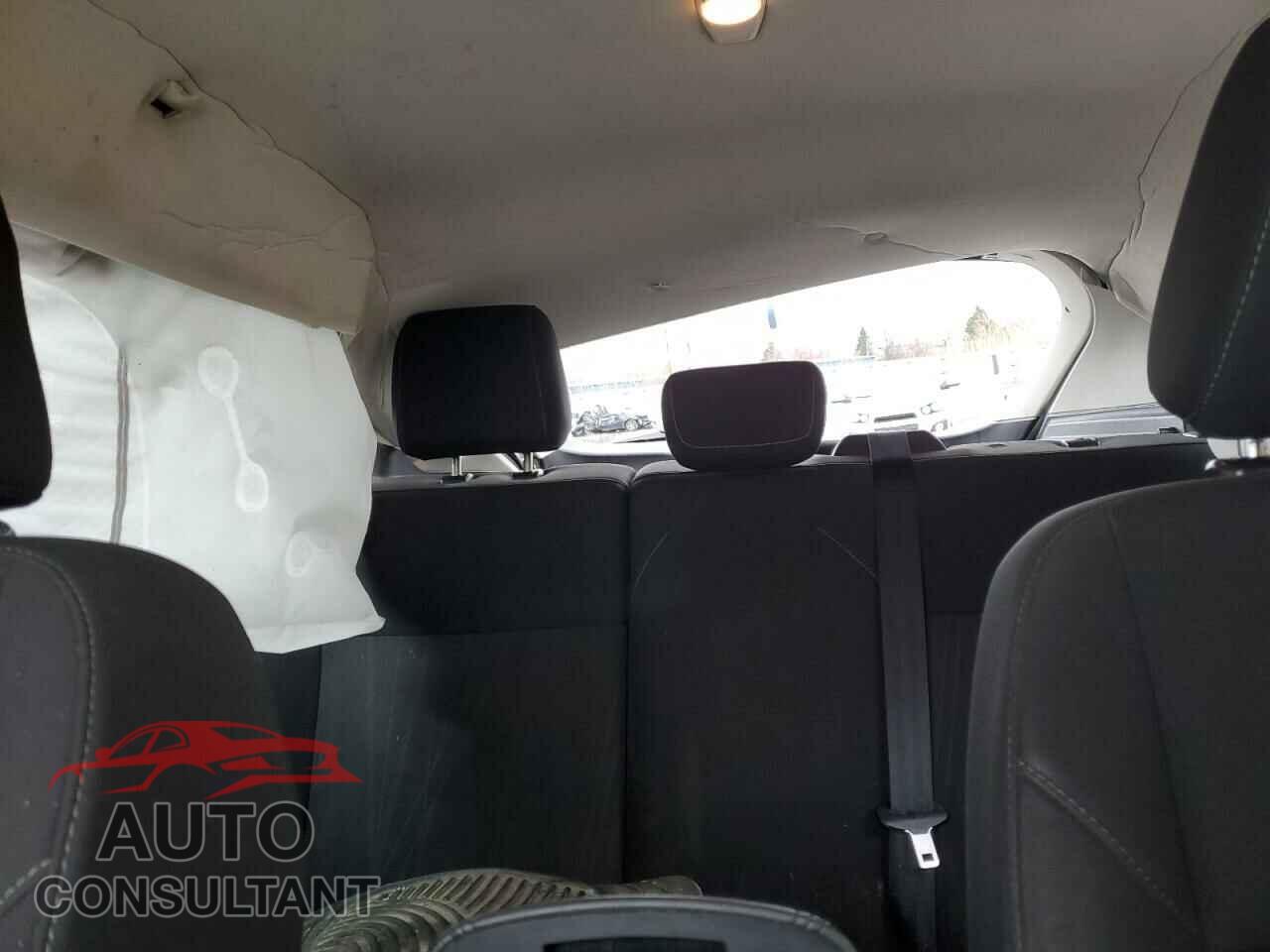 FORD FOCUS 2017 - 1FADP3K23HL247963