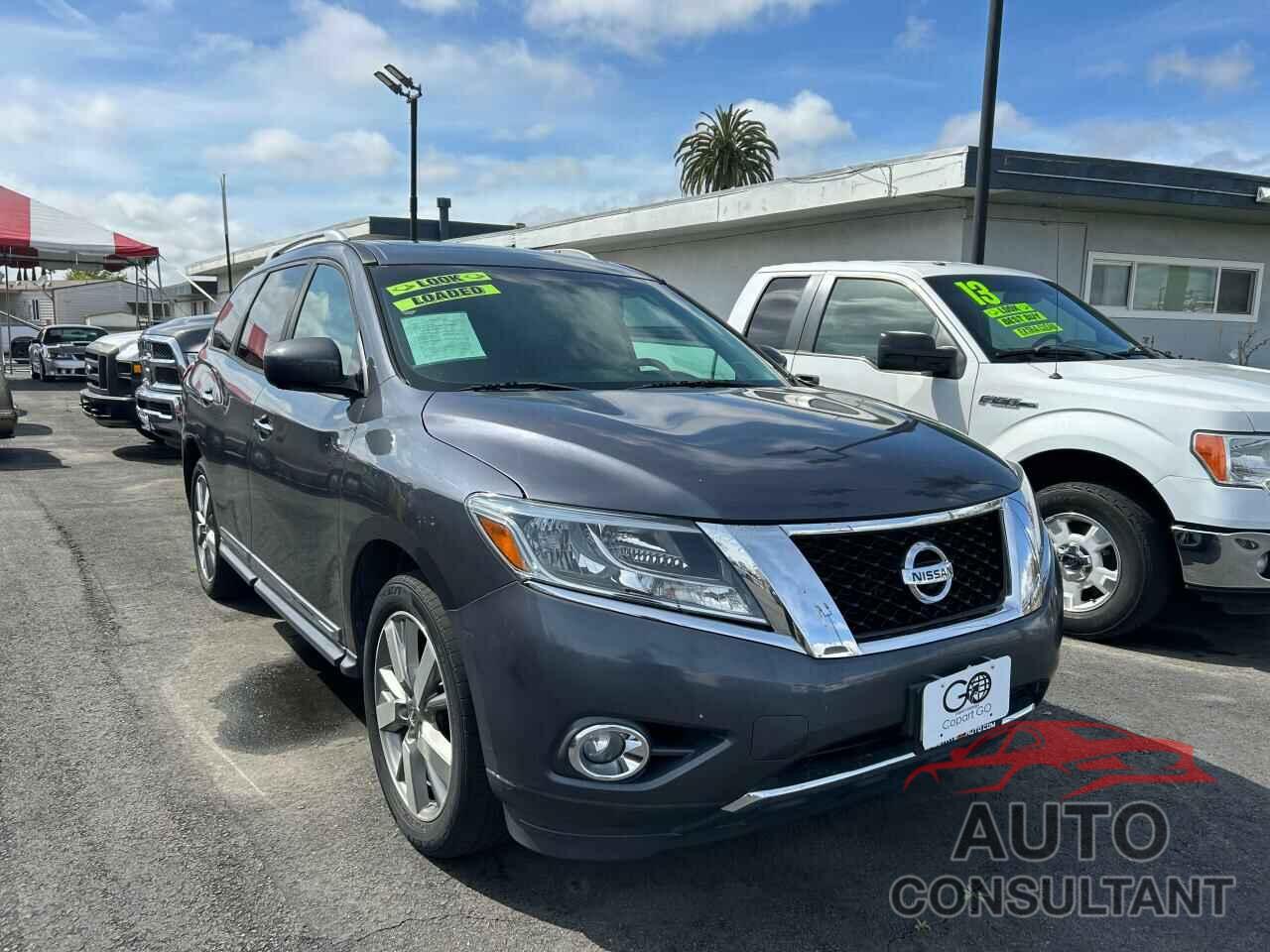NISSAN PATHFINDER 2013 - 5N1AR2MN3DC656284