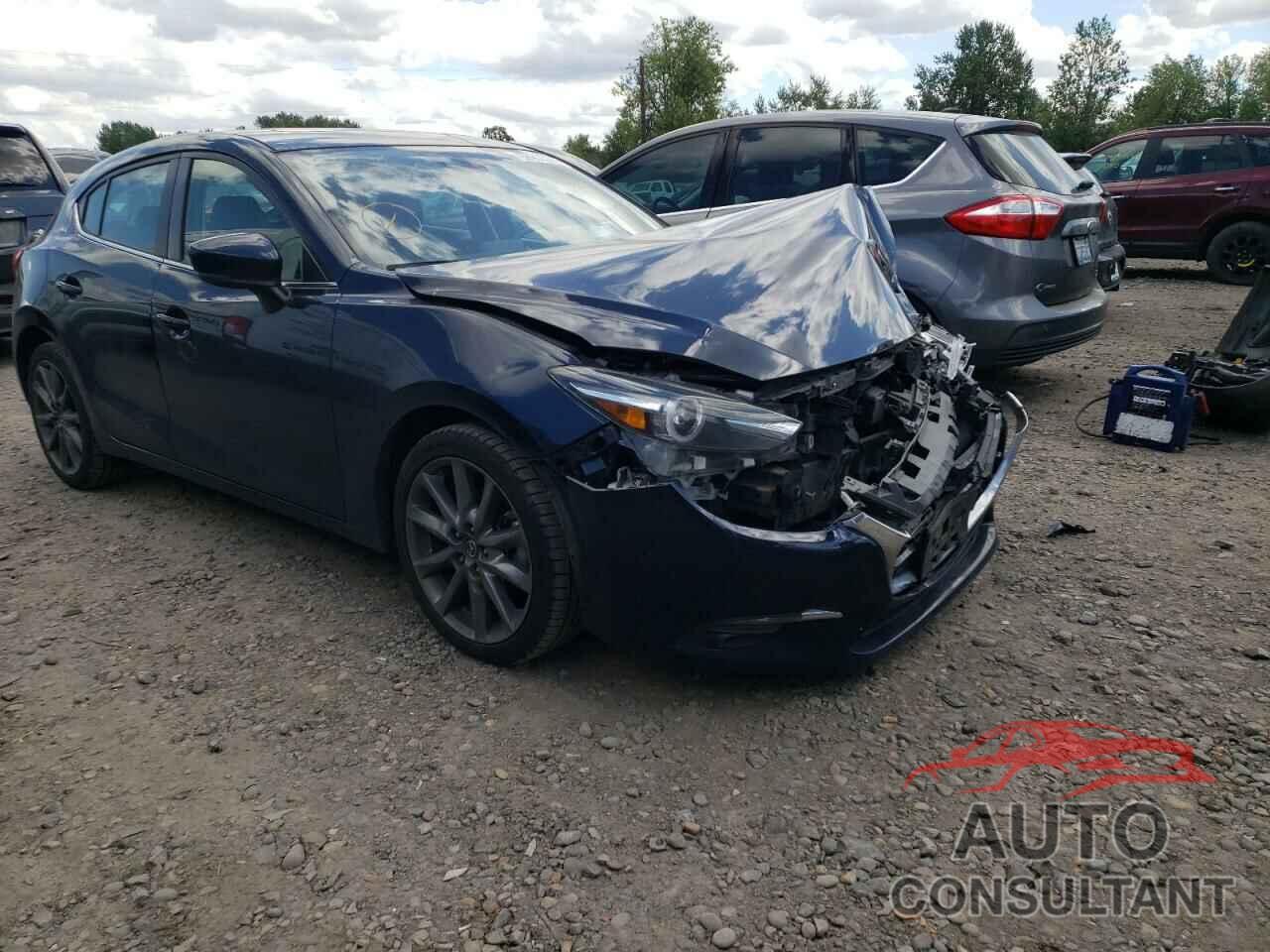 MAZDA 3 2018 - 3MZBN1M36JM268261