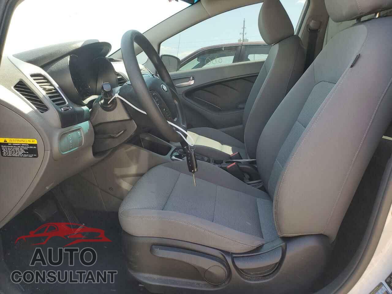 KIA FORTE 2017 - 3KPFK4A79HE105064