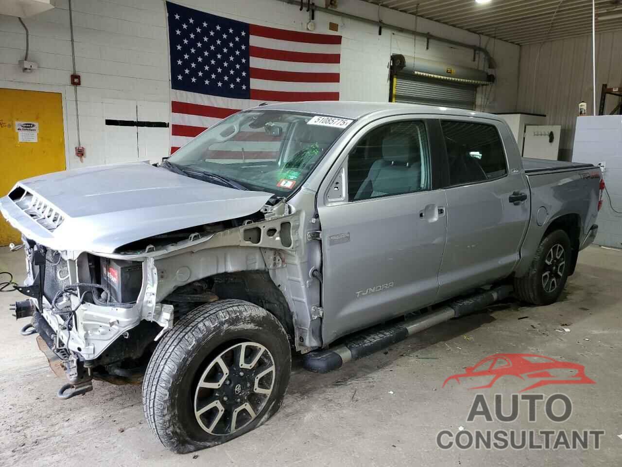 TOYOTA TUNDRA 2018 - 5TFDY5F10JX680532