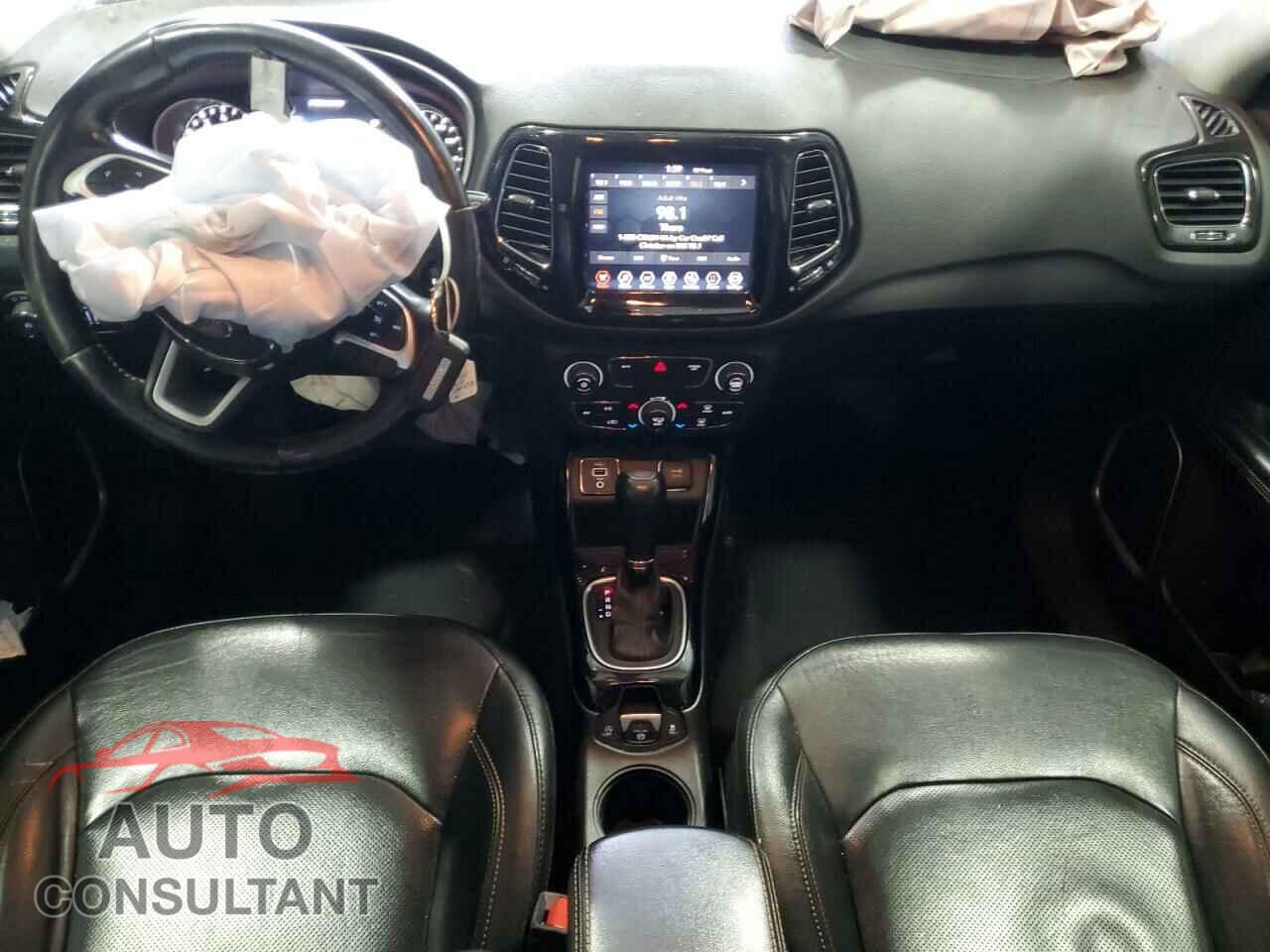 JEEP COMPASS 2020 - 3C4NJCCB3LT152704