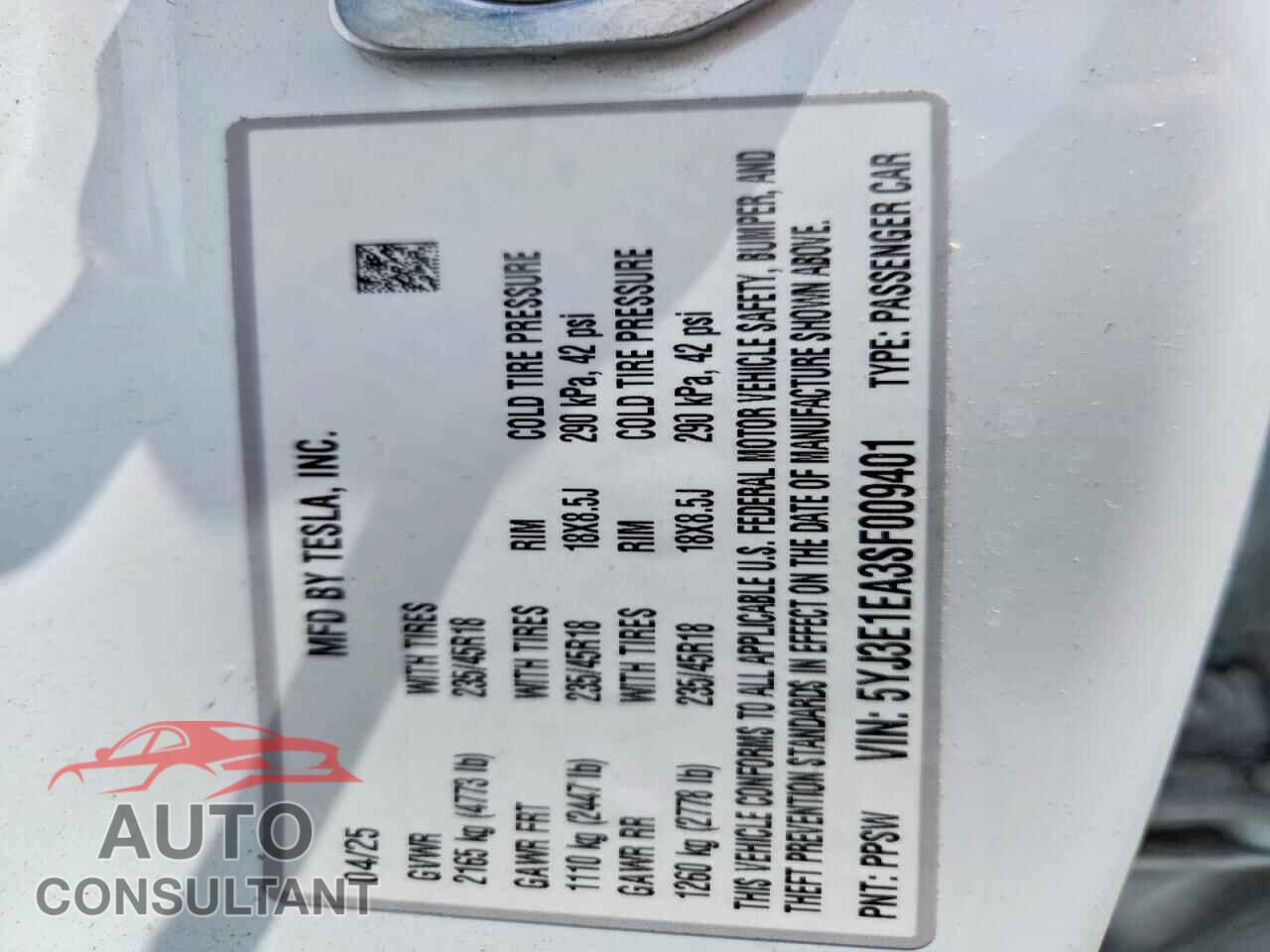 TESLA MODEL 3 2025 - 5YJ3E1EA3SF009401