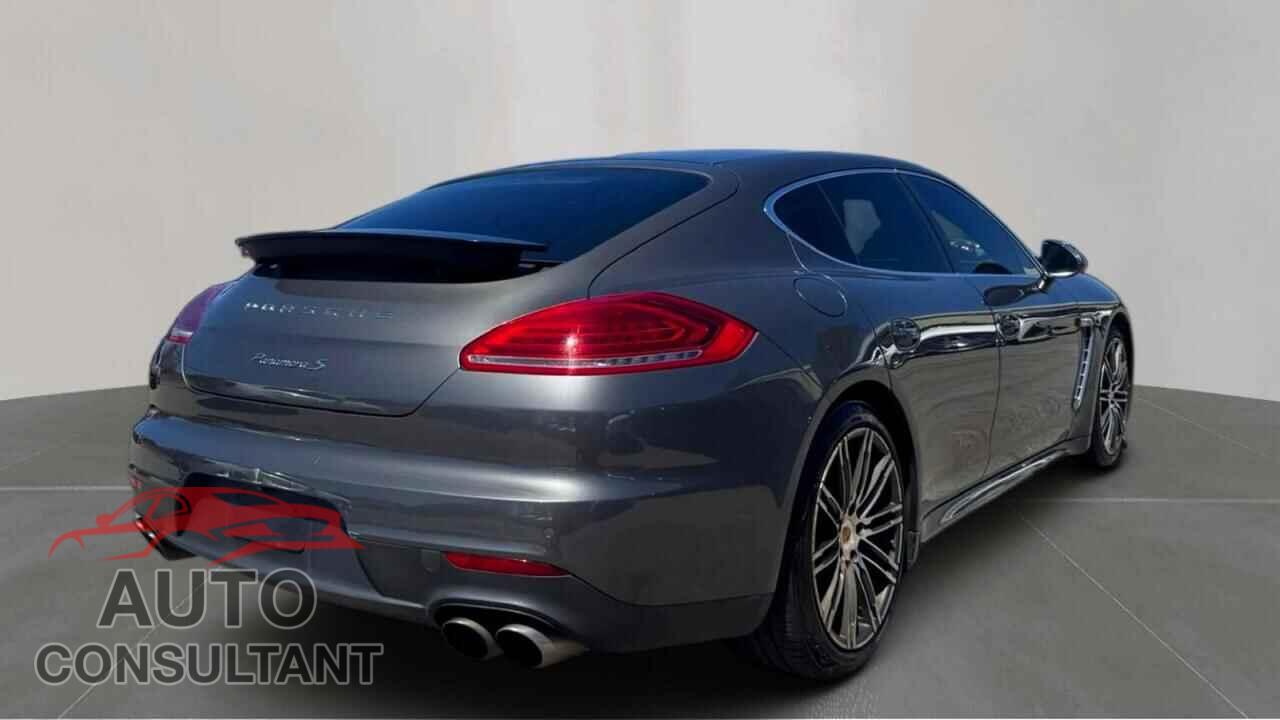 PORSCHE PANAMERA 2015 - WP0AB2A78FL050044