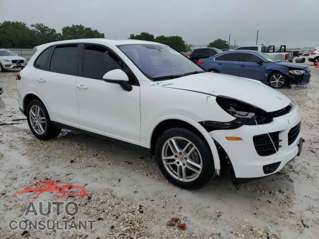 PORSCHE CAYENNE 2016 - WP1AA2A28GKA37954