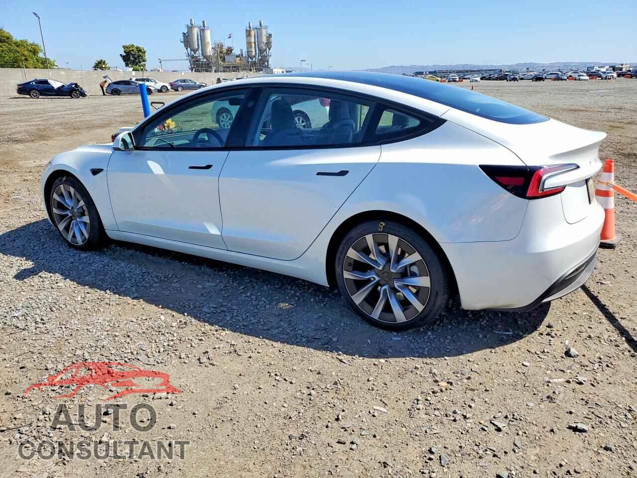 TESLA MODEL 3 2025 - 5YJ3E1EB2SF967342