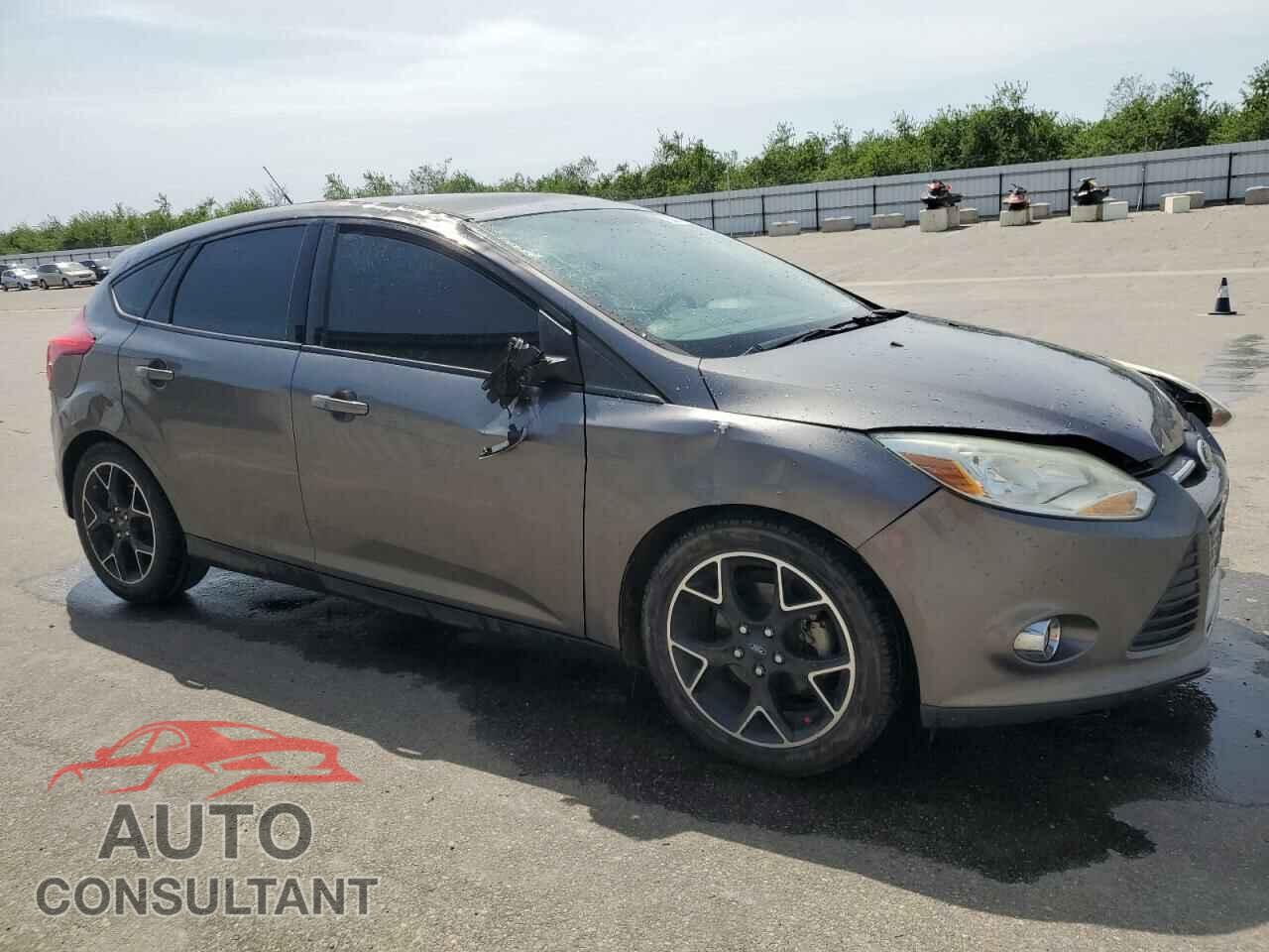 FORD FOCUS 2014 - 1FADP3K27EL423313