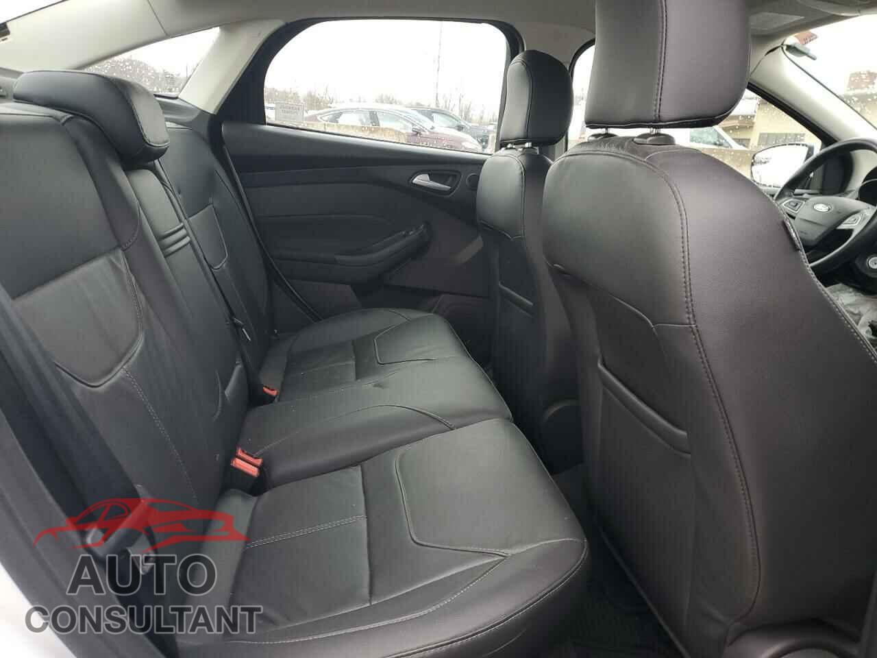 FORD FOCUS 2016 - 1FADP3F2XGL223796