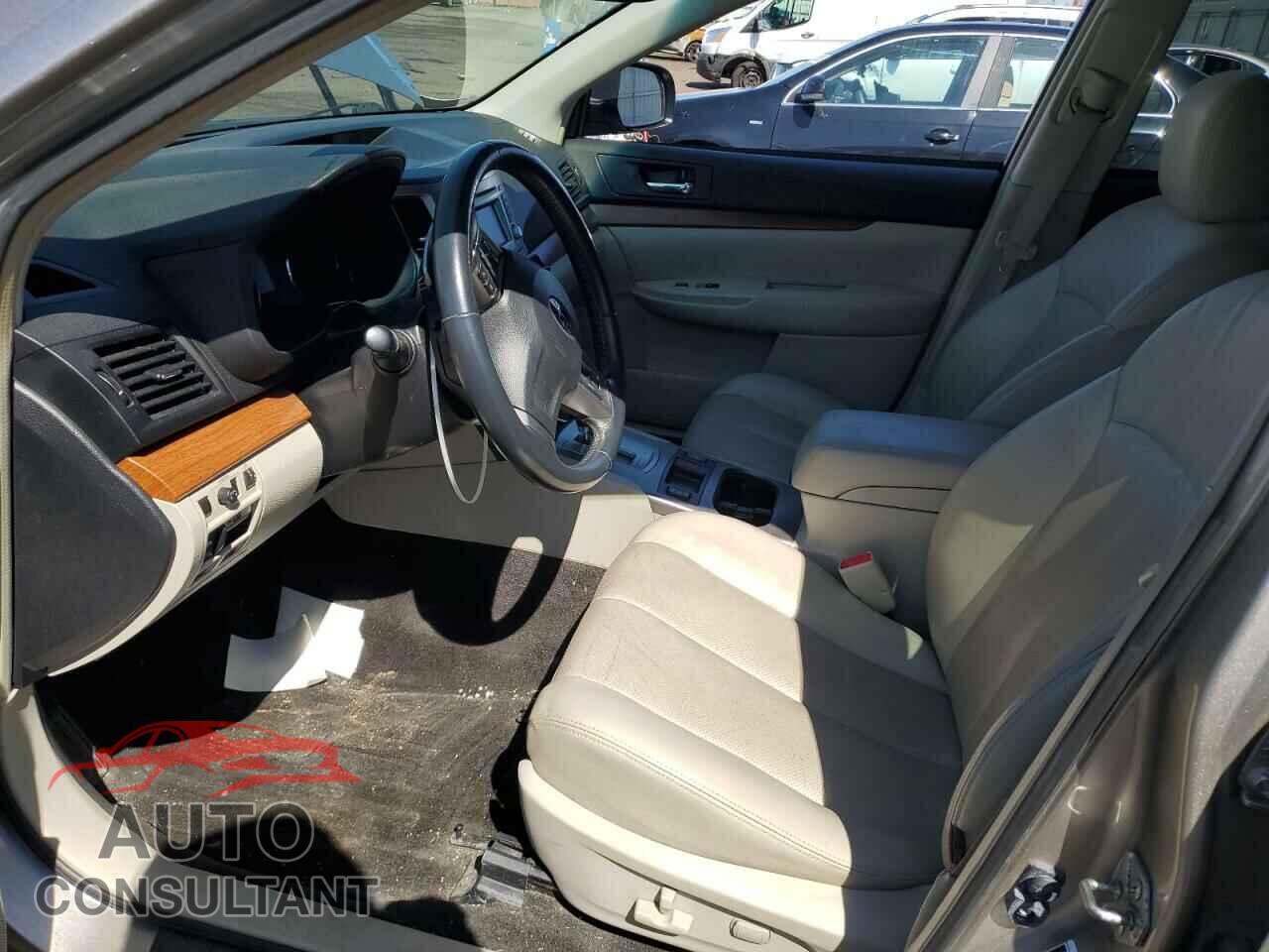 SUBARU OUTBACK 2014 - 4S4BRBLC8E3275245