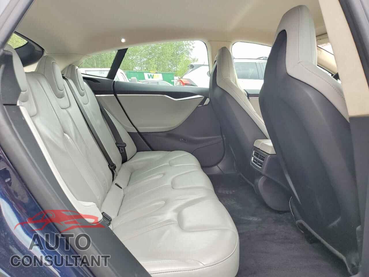 TESLA MODEL S 2013 - 5YJSA1CG0DFP19616