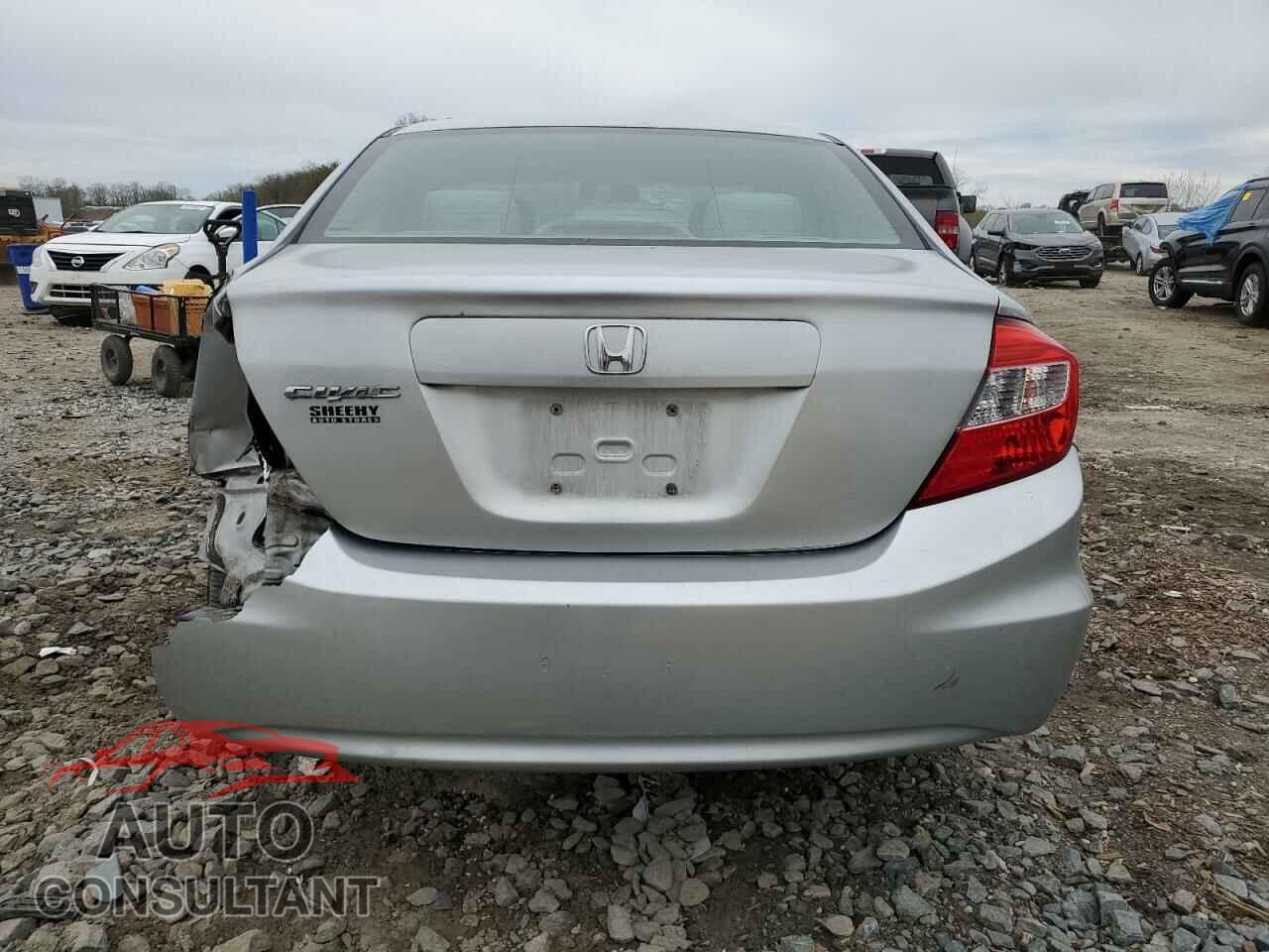HONDA CIVIC 2012 - 2HGFB2F55CH577143