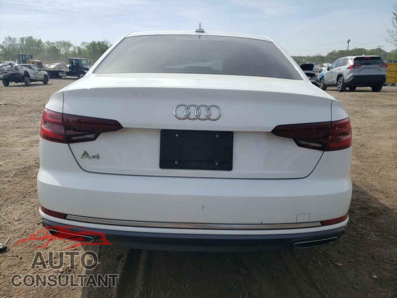 AUDI A4 2019 - WAUGMAF45KN006592