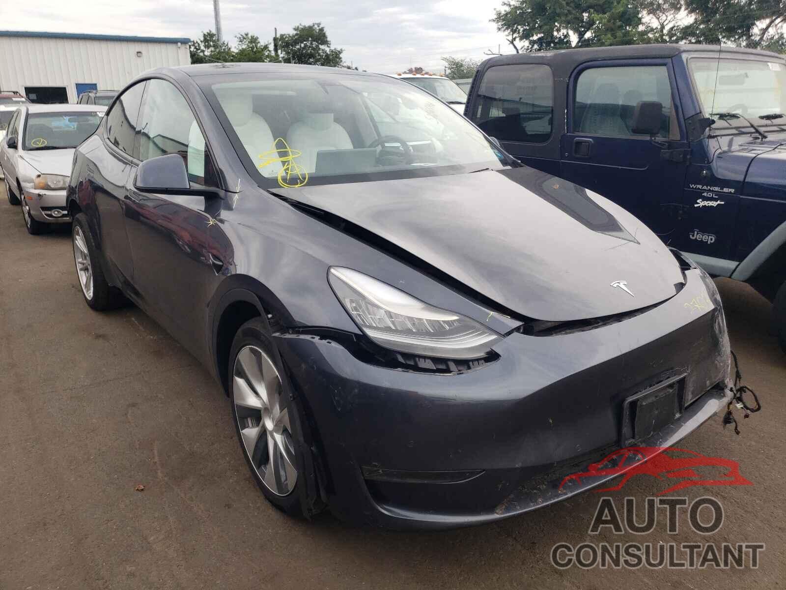TESLA MODEL Y 2020 - 5YJYGDEE4LF040923