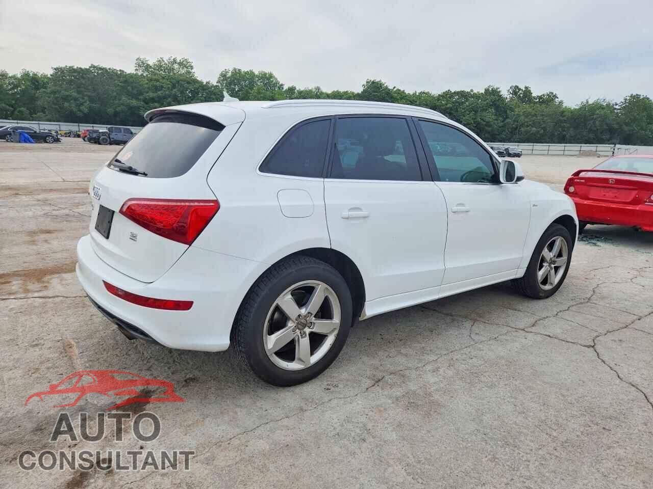 AUDI Q5 2011 - WA1DKAFP2BA009277