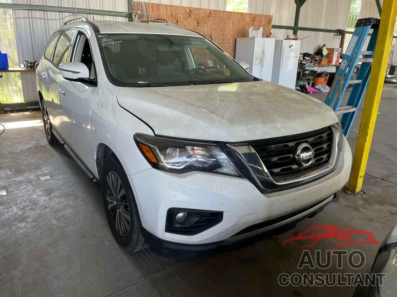 NISSAN PATHFINDER 2017 - 5N1DR2MN8HC653495