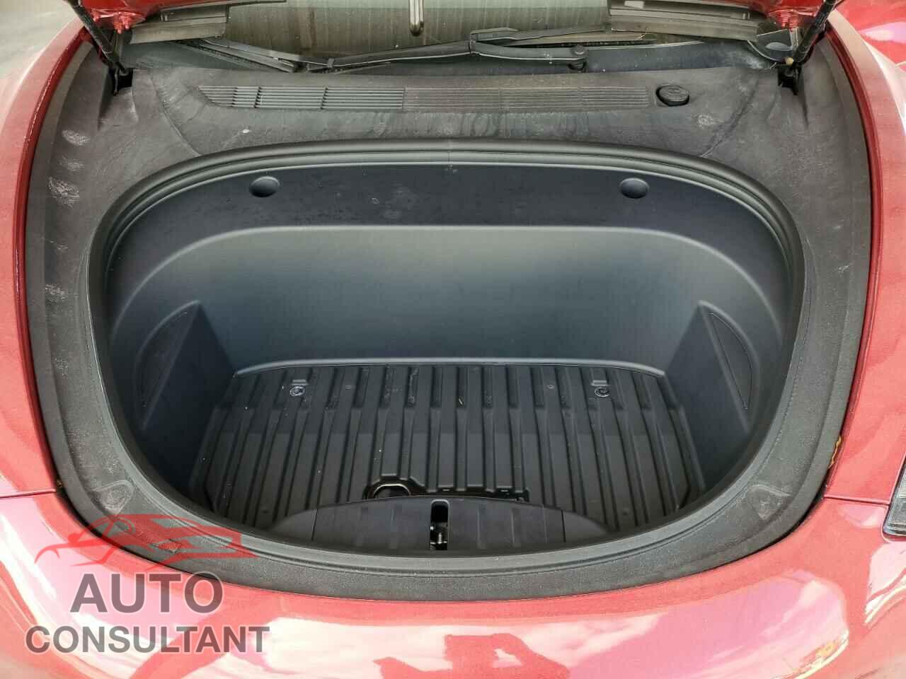 TESLA MODEL 3 2022 - 5YJ3E1EA0NF329568