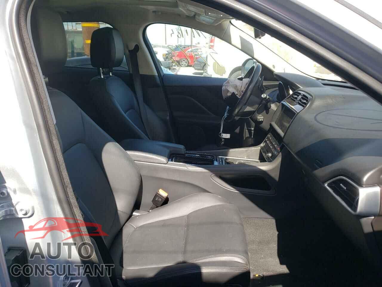JAGUAR F-PACE 2019 - SADCJ2FX7KA365190
