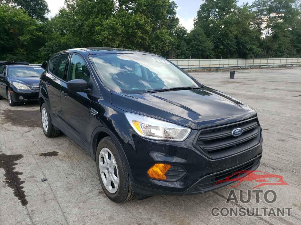 FORD ESCAPE 2017 - 1FMCU0F77HUB13854