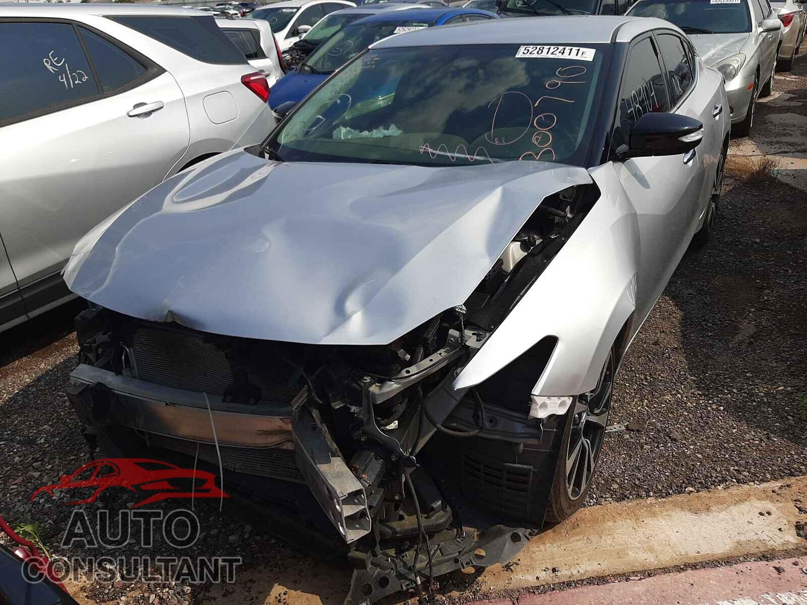 NISSAN MAXIMA 2018 - 1N4AA6AP0JC383069