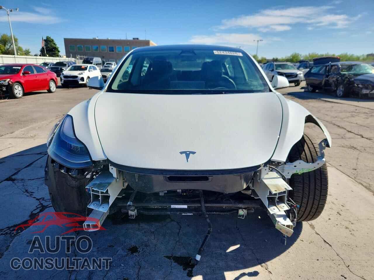 TESLA MODEL 3 2022 - 5YJ3E1EB5NF209807