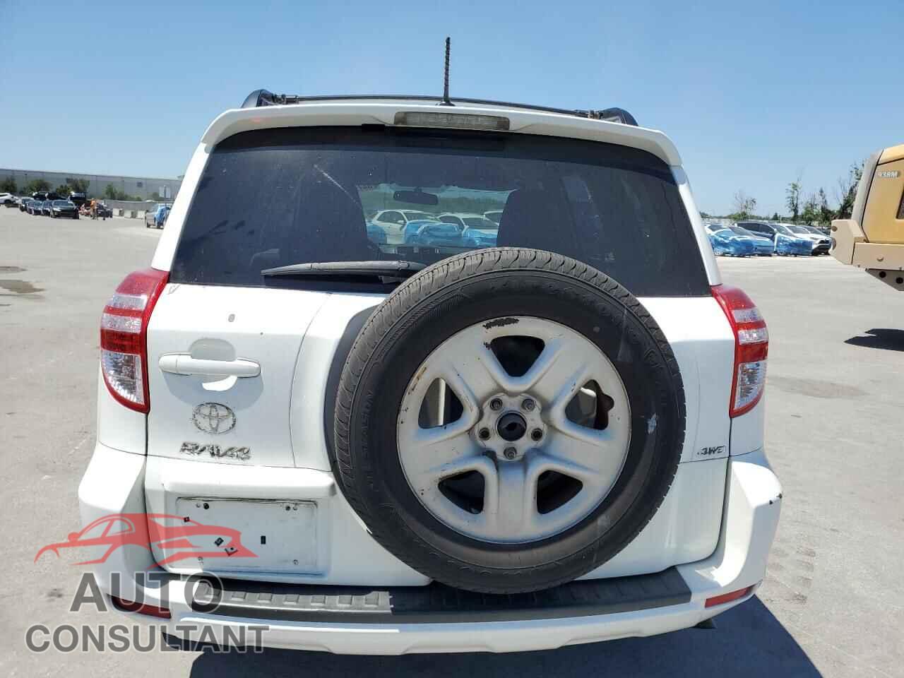 TOYOTA RAV4 2011 - 2T3BF4DV6BW159401