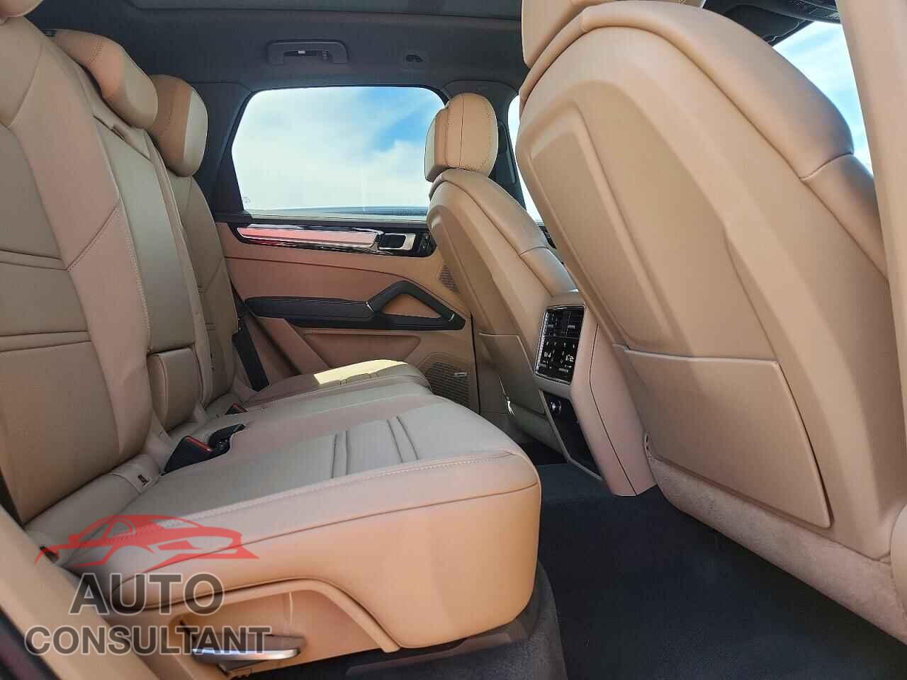 PORSCHE CAYENNE 2019 - WP1AE2AY8KDA50824