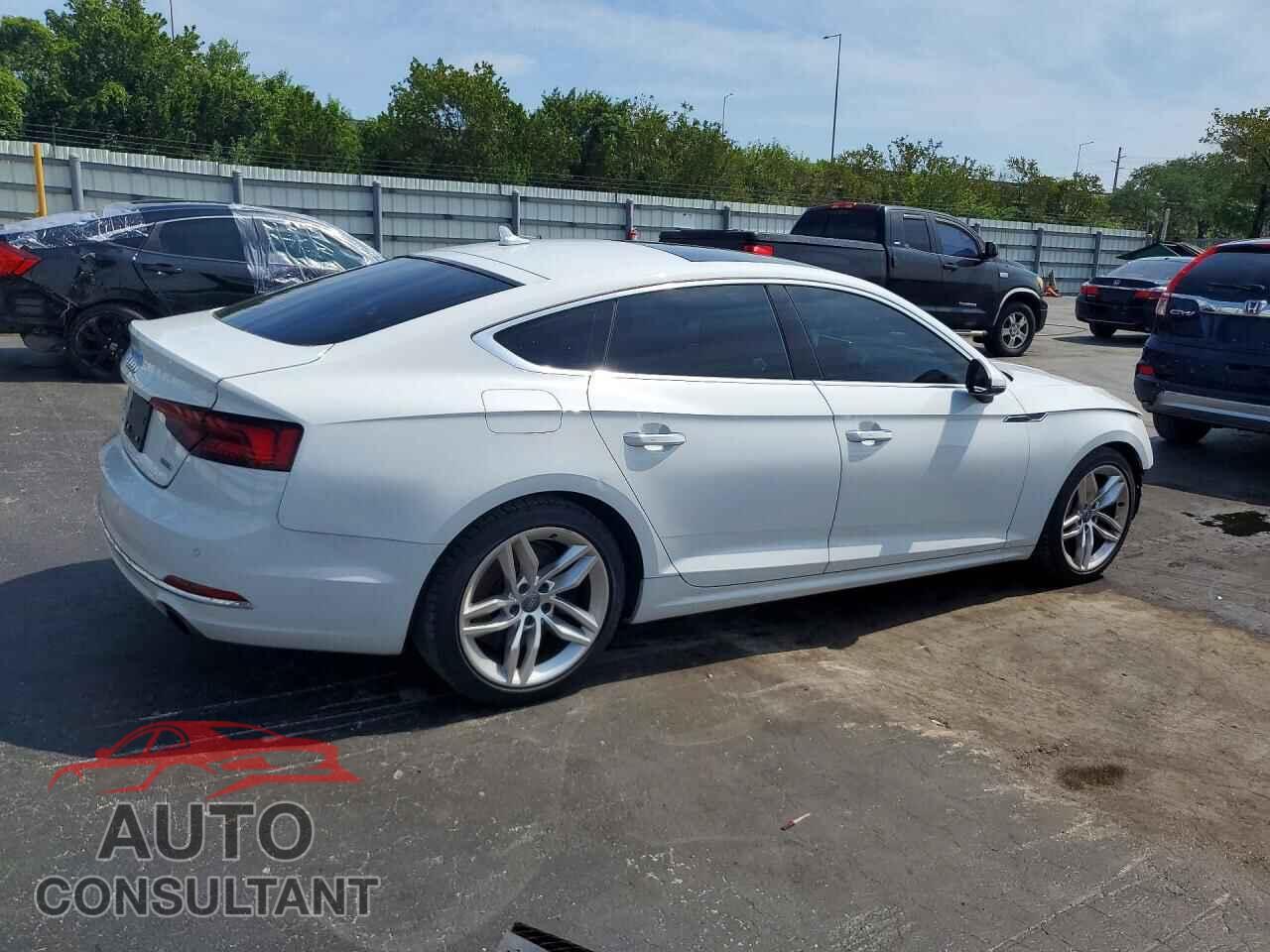 AUDI A5 2019 - WAUBNCF5XKA006719