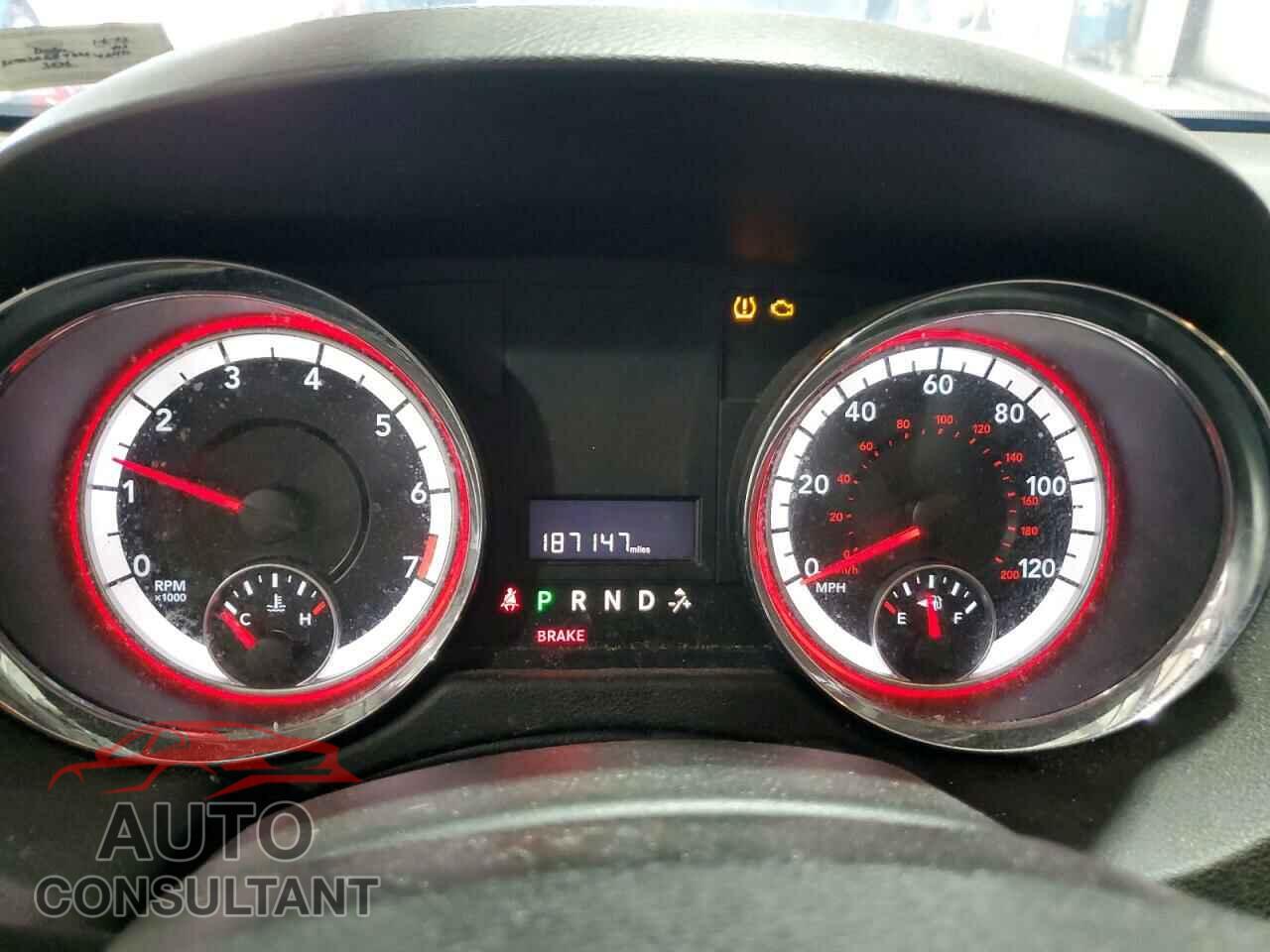 DODGE CARAVAN 2013 - 2C4RDGBG8DR676240