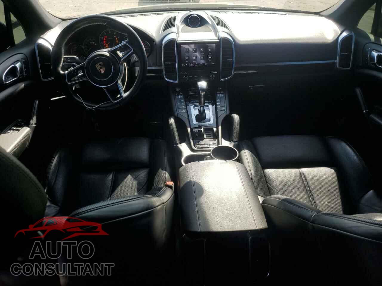 PORSCHE CAYENNE 2017 - WP1AA2A23HKA82754